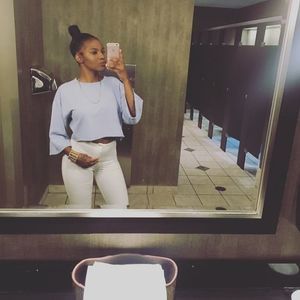 Meet your Posher, Destinee